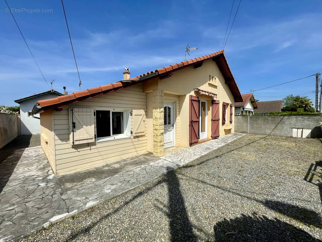 Maison à BAZET