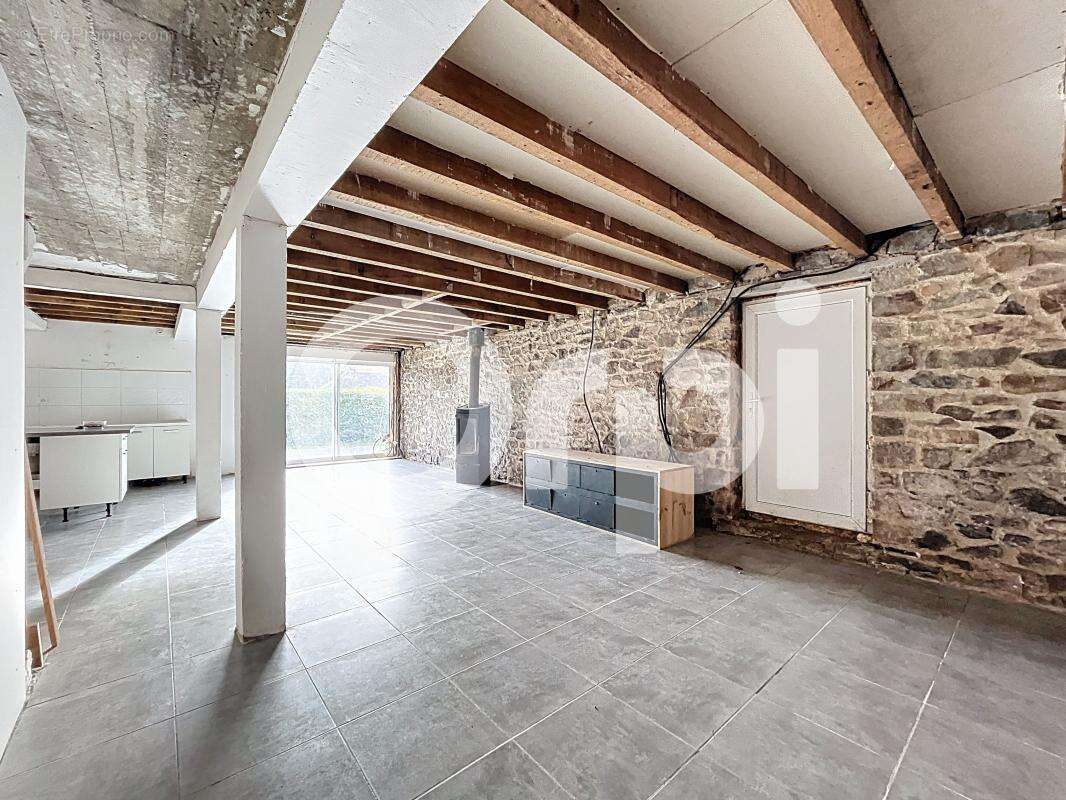 Maison à SAINT-MEXANT