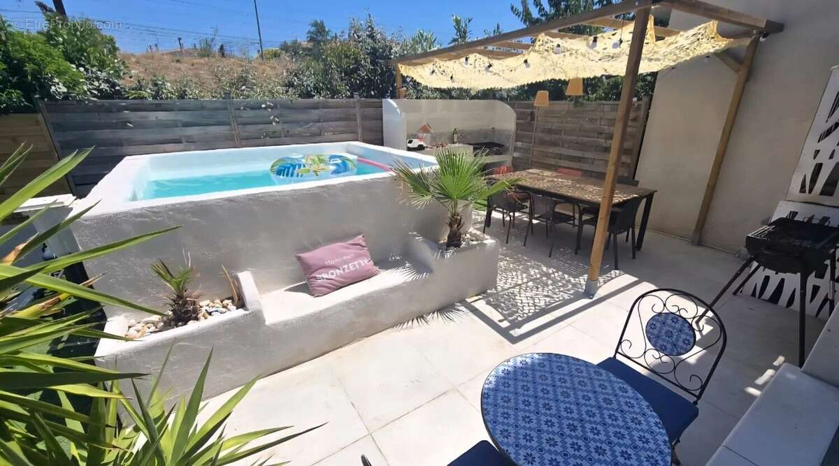 Maison recente de type 5 libre sur 3 faces avec piscine - photo 2