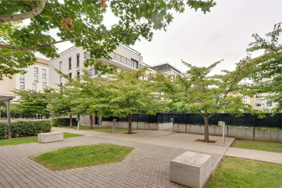 Appartement à AUBERVILLIERS