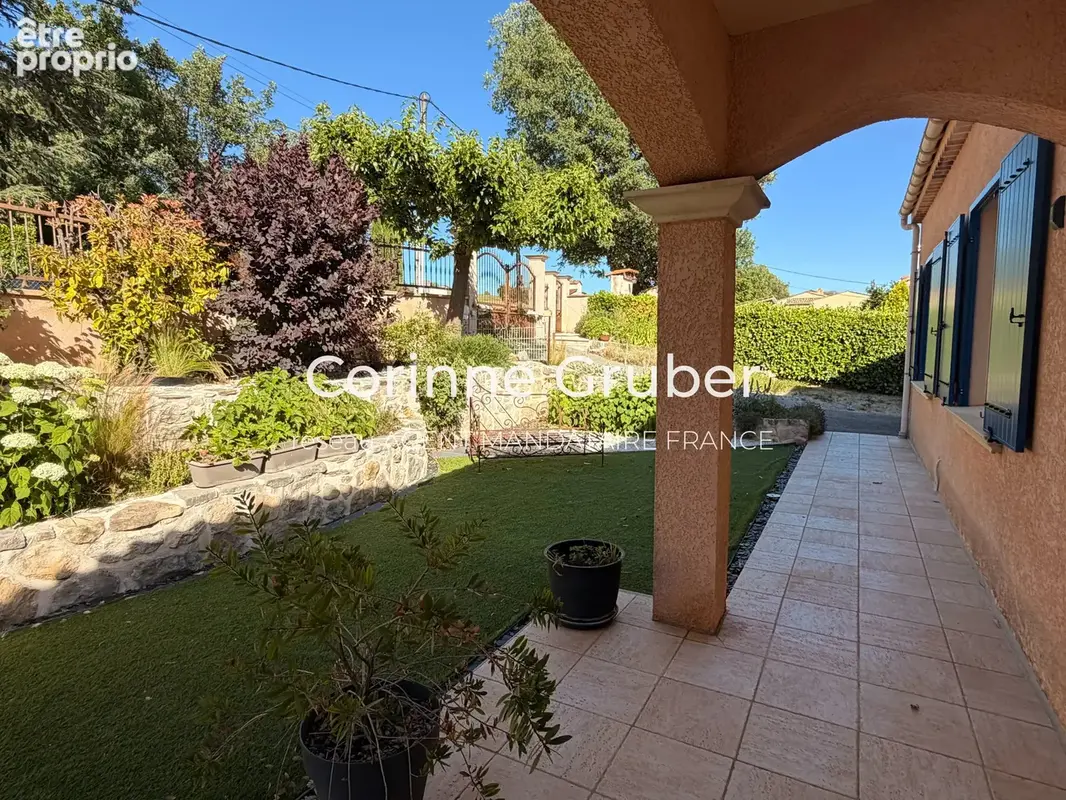 EXCLUSIVITÉ – Maison de type 4/5 de 112 m² avec garage et piscine - photo 13