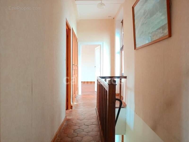 Maison à THORIGNY-SUR-OREUSE