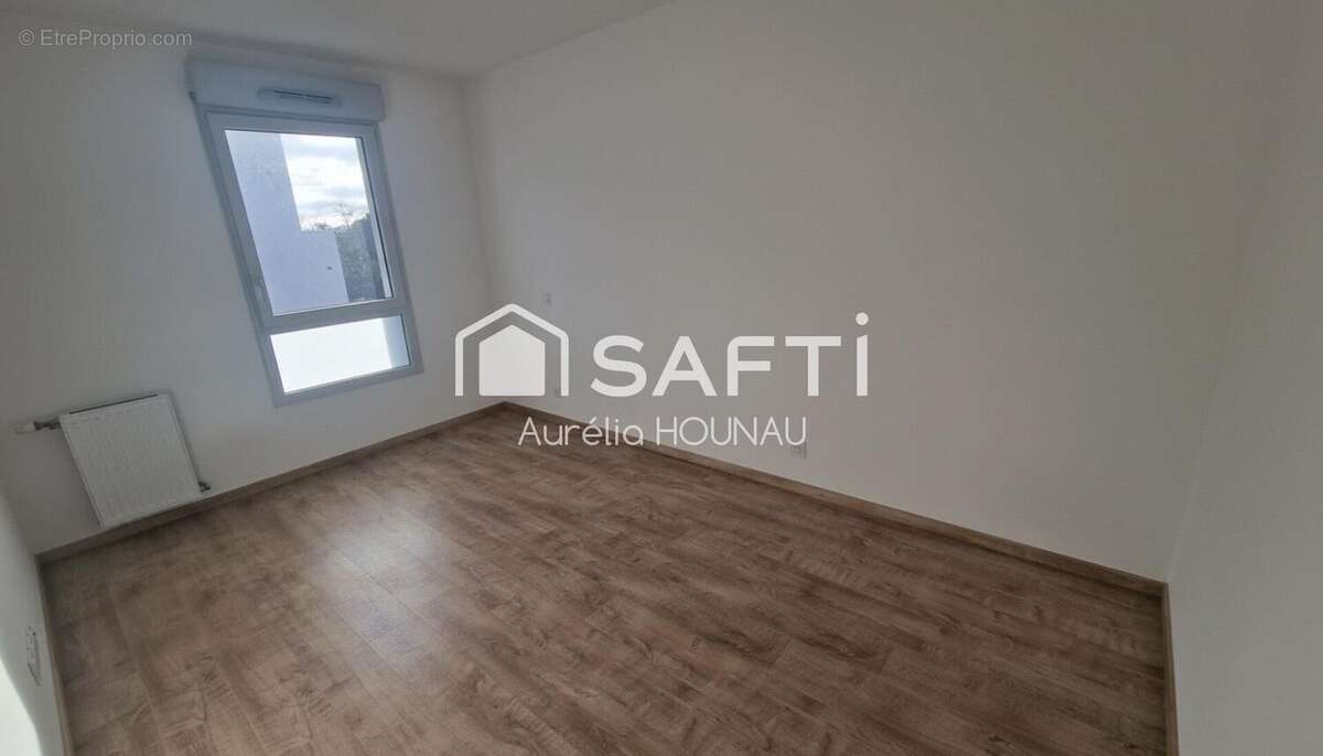 Photo 3 - Appartement à PINS-JUSTARET