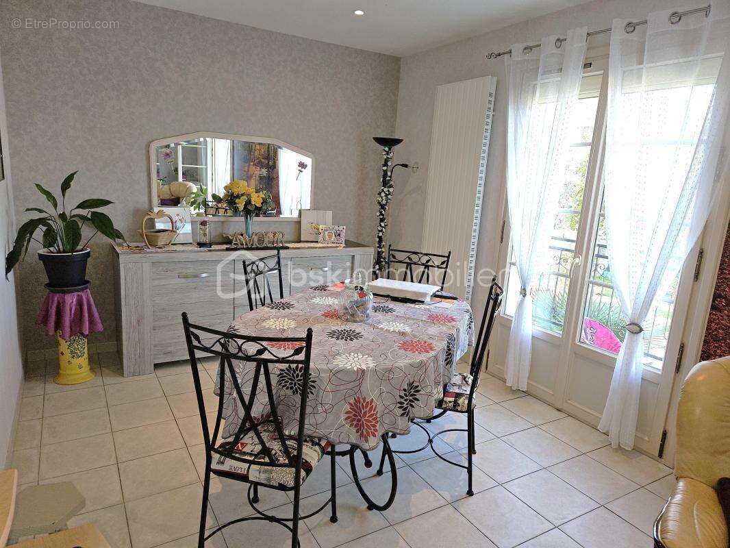 Maison à CHATELLERAULT