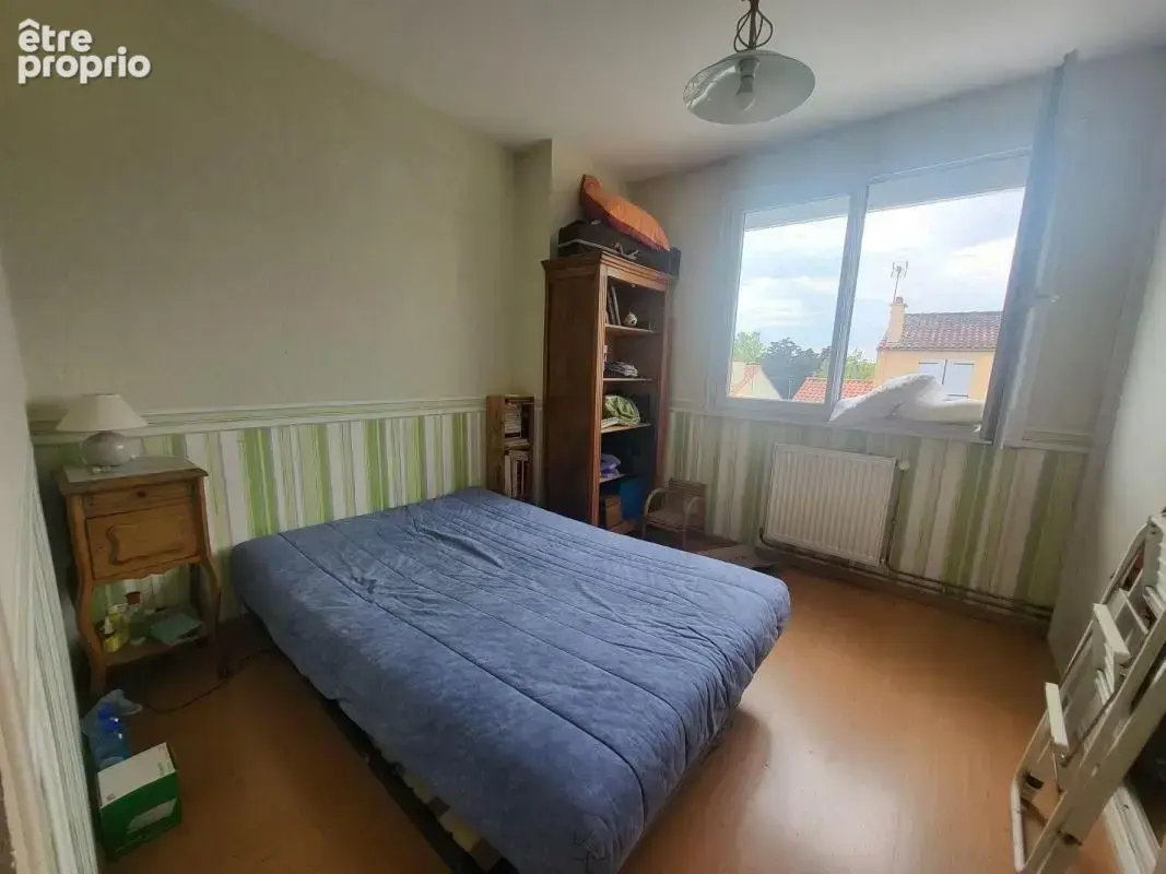Maison 6 pièces 111 m² à vendre à Fontenay-Le-Comte (85200) - photo 4