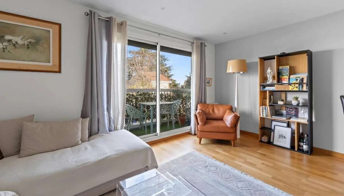 Appartement à GARCHES