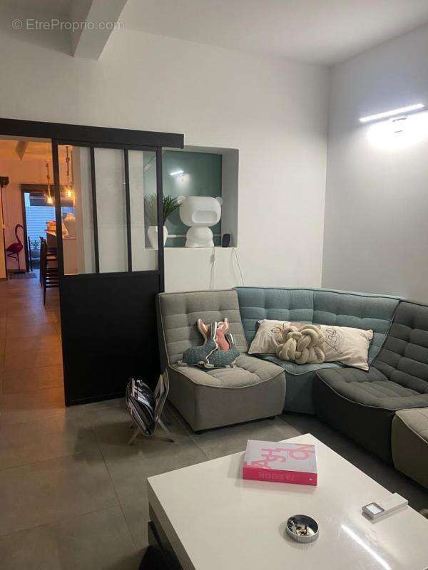Vente maison de standing de 260 m² + terrain nu de 251 m² au MARIN (97290) - photo 10