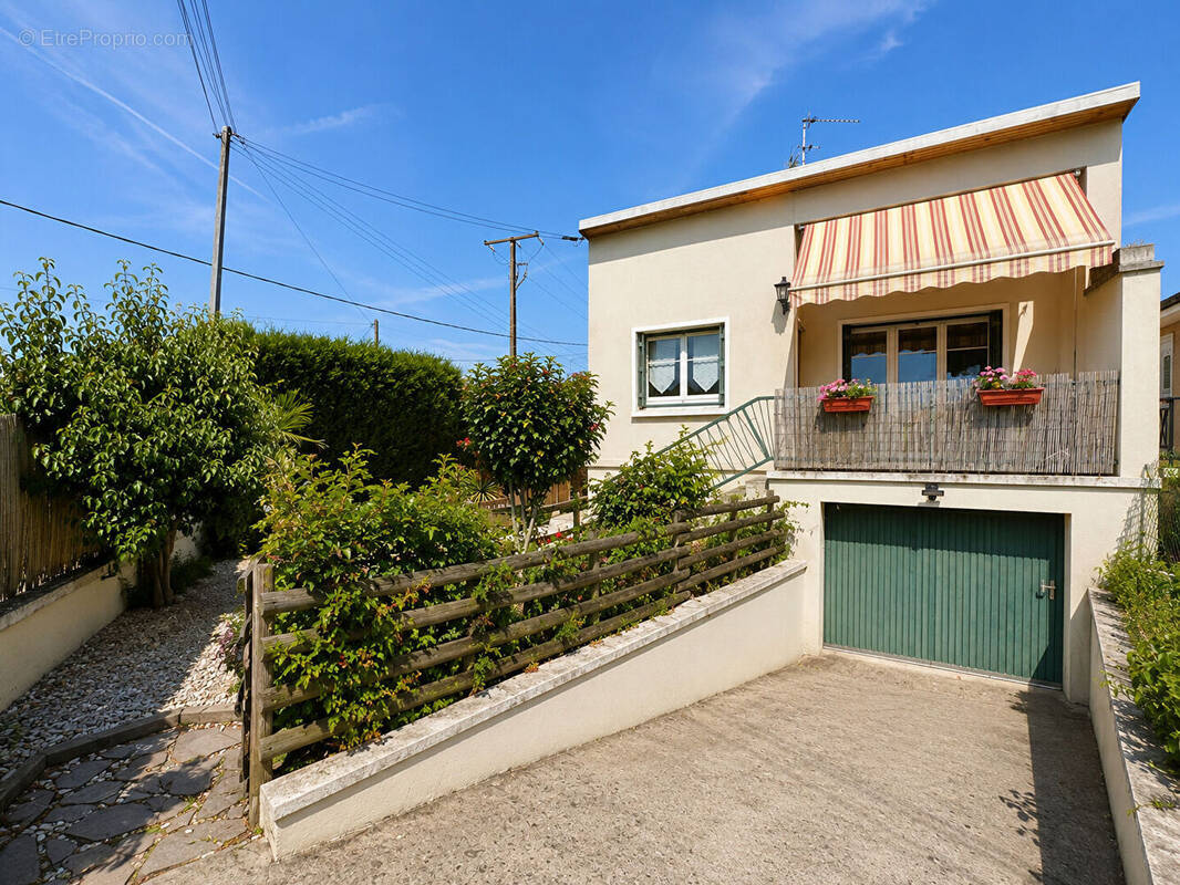 Maison à CONFLANS-SAINTE-HONORINE