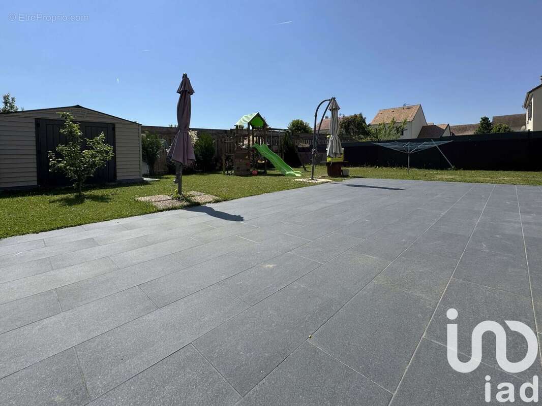 Photo 2 - Maison à COUBERT