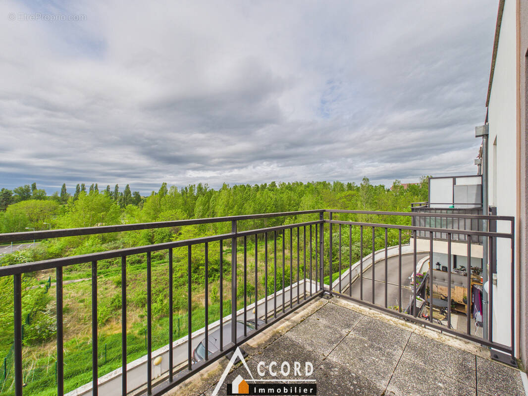 Appartement à SARTROUVILLE