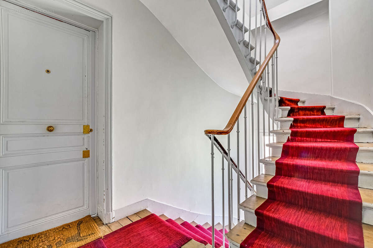 Appartement à PARIS-11E