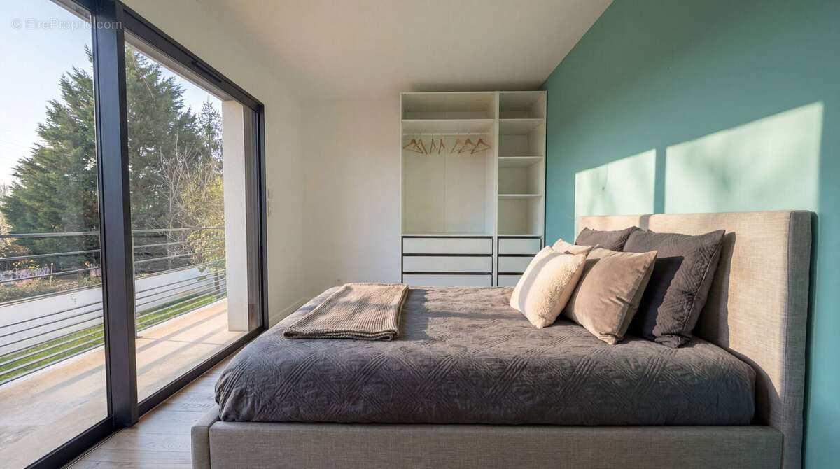 Maison à SAINT-CYR-SUR-LOIRE