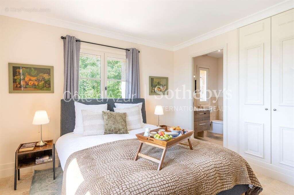 Bastide avec vue panoramique, proche du golf de Terre Blanche, Tourrettes, Provence - photo 18