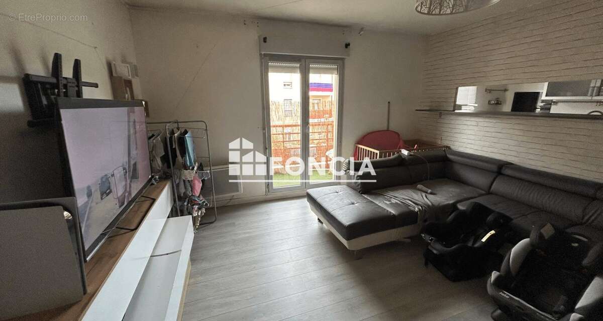 Appartement à LE THILLAY