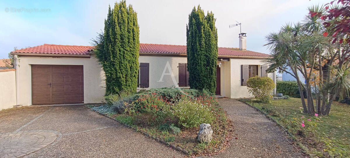 Maison à PORT-DES-BARQUES