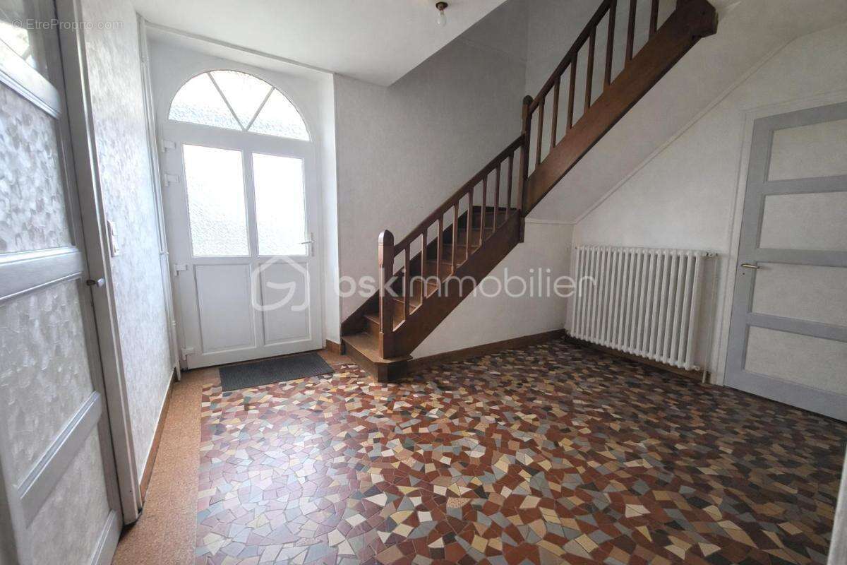 Maison à SAINT-HILAIRE-DU-HARCOUET