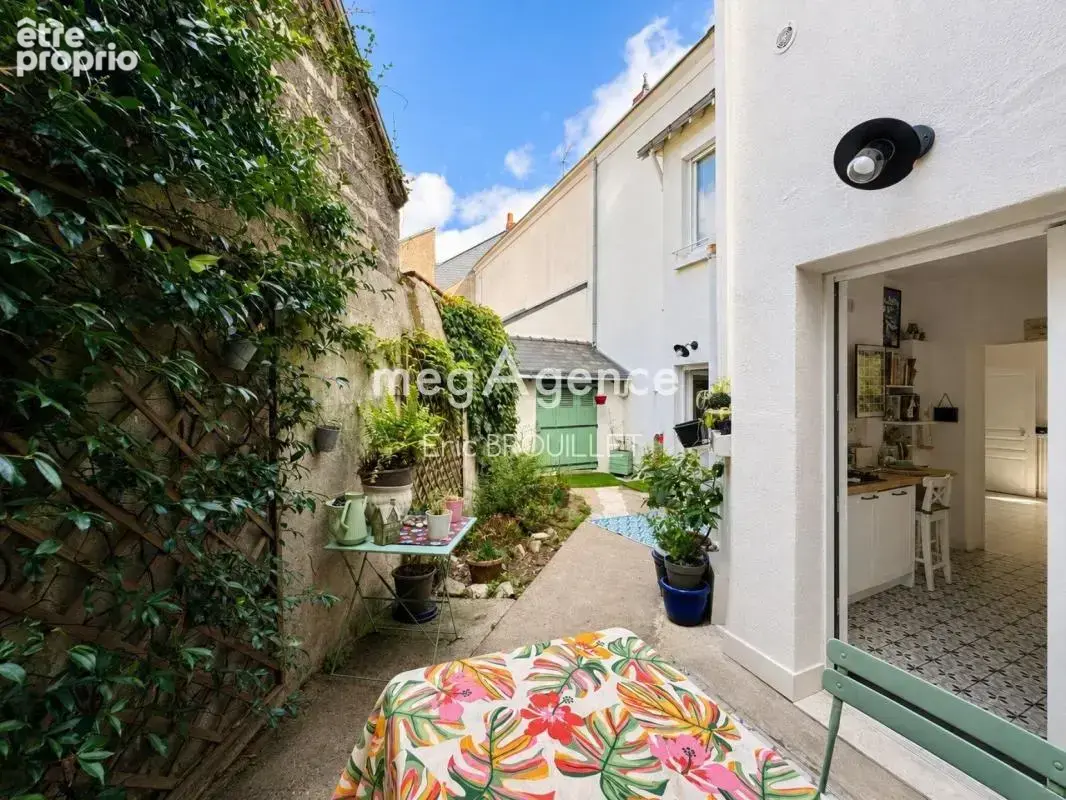 Maison de ville de 121 m² – 4 chambres – extérieur - photo 4