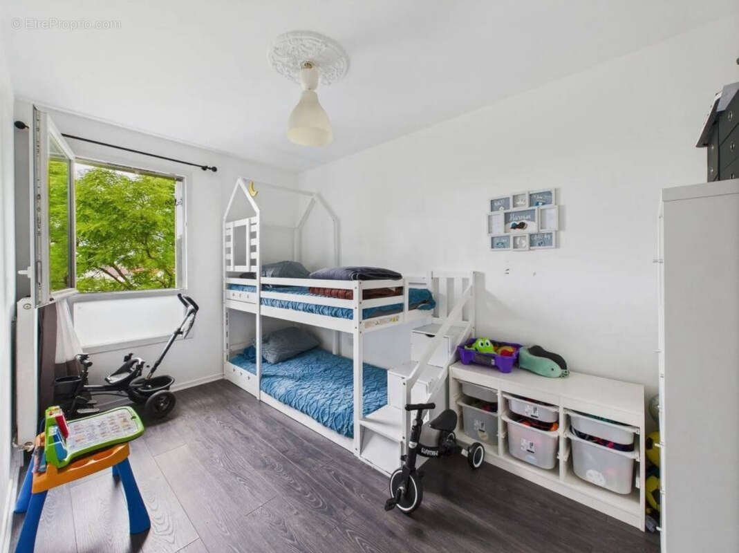 Appartement à EPINAY-SUR-SEINE