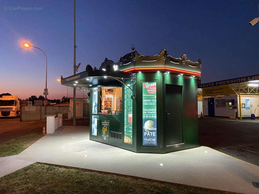 Commerce à VIGNEUX-SUR-SEINE