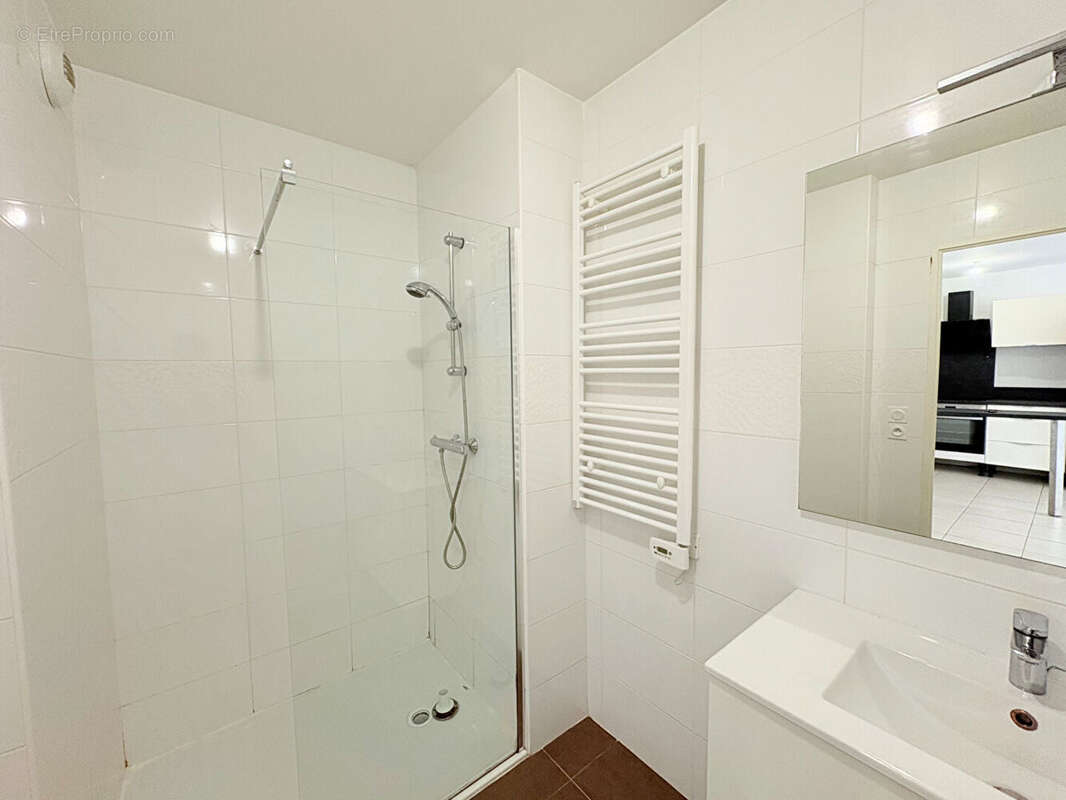 Appartement à VILLENEUVE-LOUBET