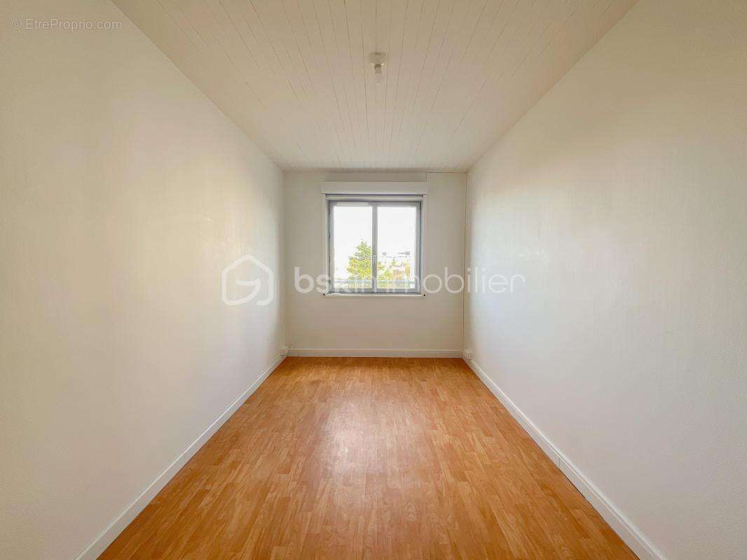 Appartement à FRESNES