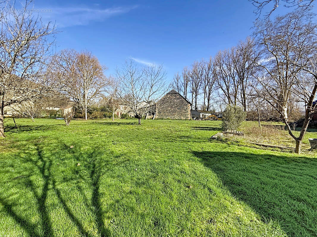 Appartement à SAINT-VIANCE