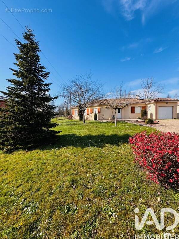 Photo 1 - Maison à PINEUILH