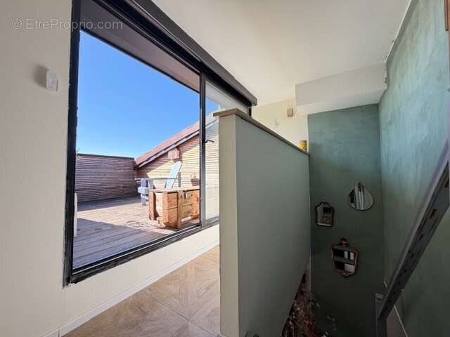 Appartement à SAINT-GENEST-LERPT