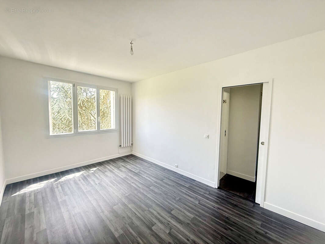 Appartement Clamart 3 pièce(s) 57.26 m2 - photo 7