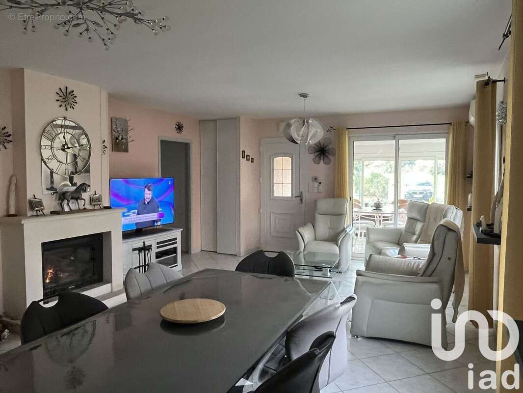 Photo 6 - Maison à SAINT-ROMAIN-DE-BENET