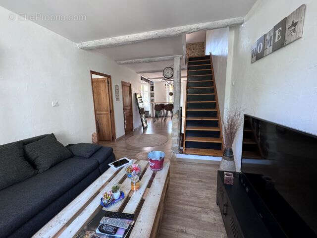 Maison de village t4 avec terrasse a vendre sur peyrolles en provence - photo 9
