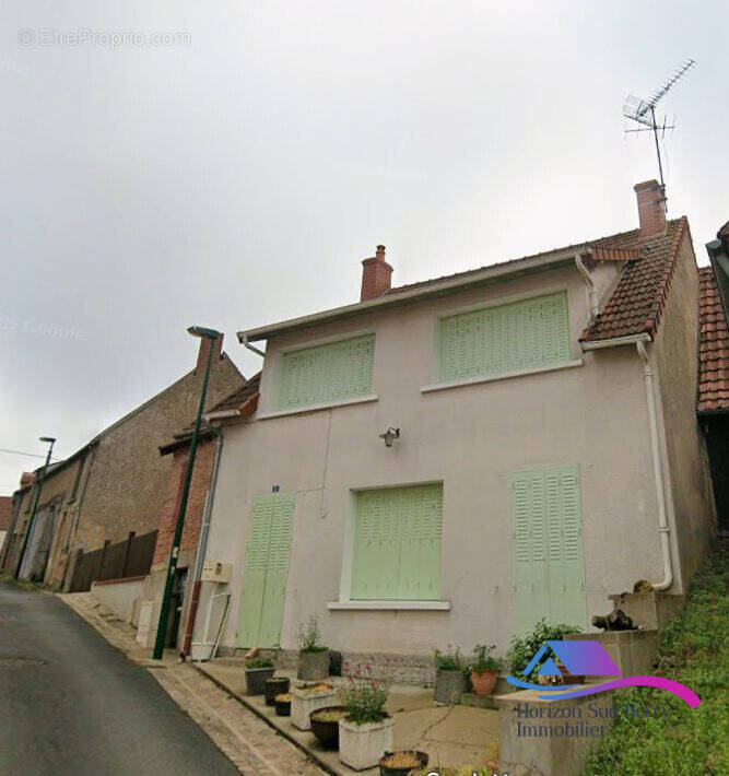 ACADE AVANT - Maison à CHATEAUMEILLANT