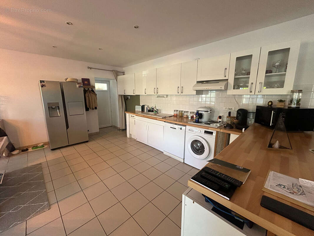 Maison à SAINT-LAURENT-DE-LA-PREE