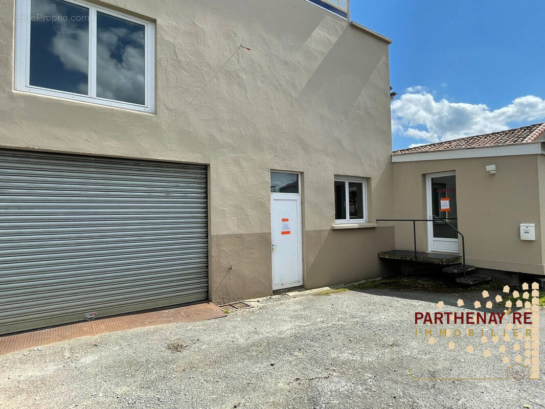 Appartement à SAINT-AUBIN-LE-CLOUD