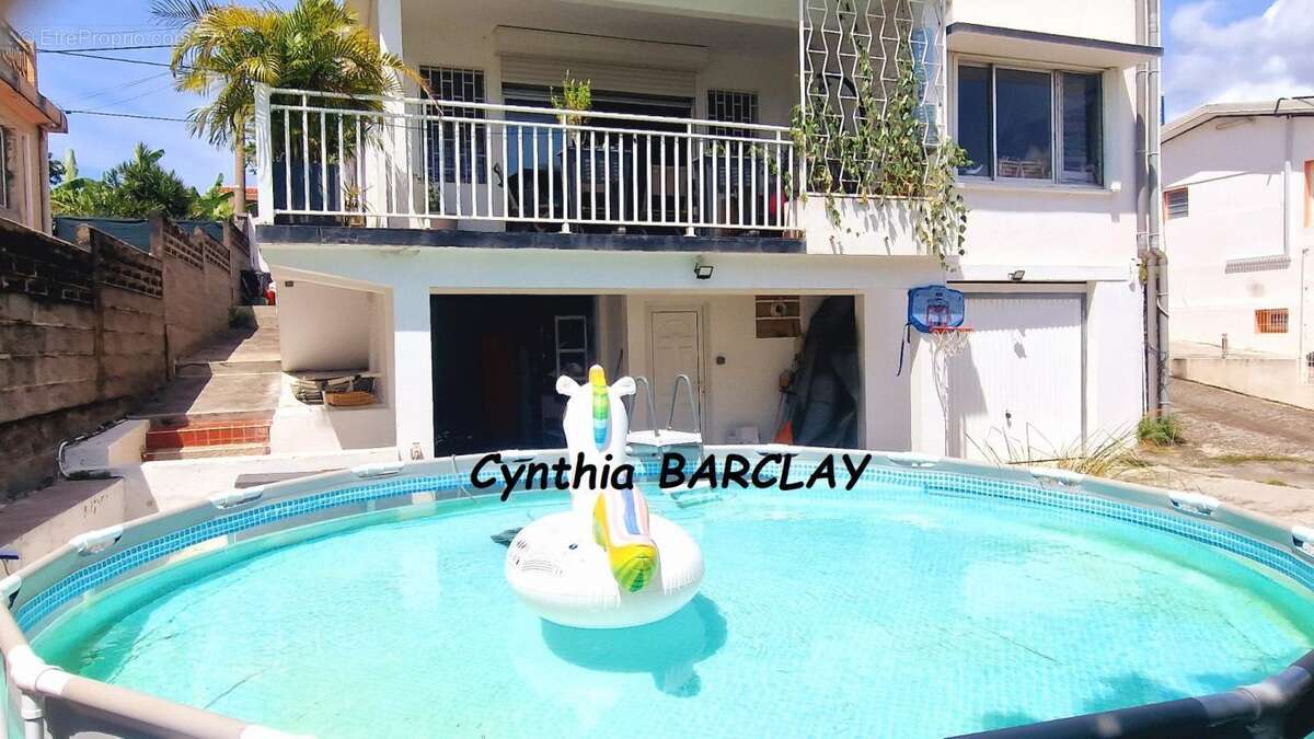 Maison à SCHOELCHER