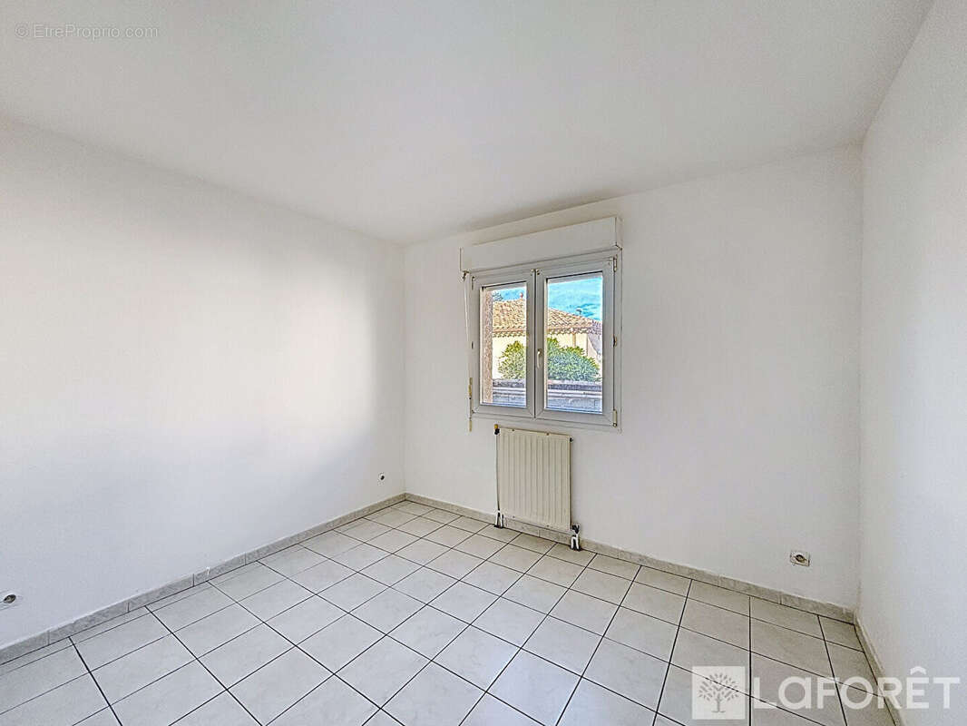 Appartement à BOUJAN-SUR-LIBRON