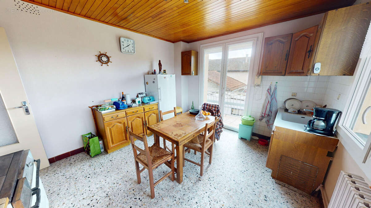 Maison à VIEU-D'IZENAVE