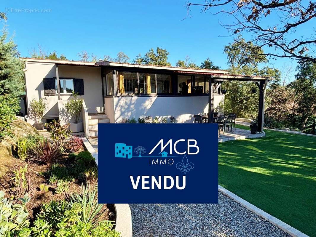 Maison à ROQUEBRUNE-SUR-ARGENS