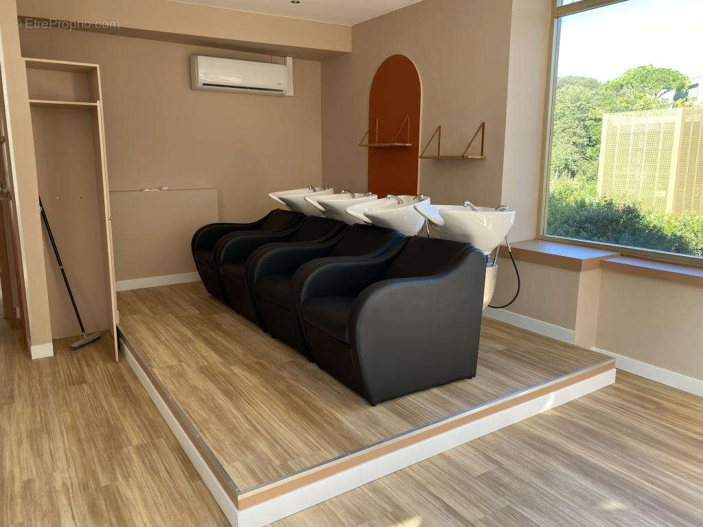A louer salon de coiffure de 90m2   mouans sartoux   alpes maritimes - photo 10