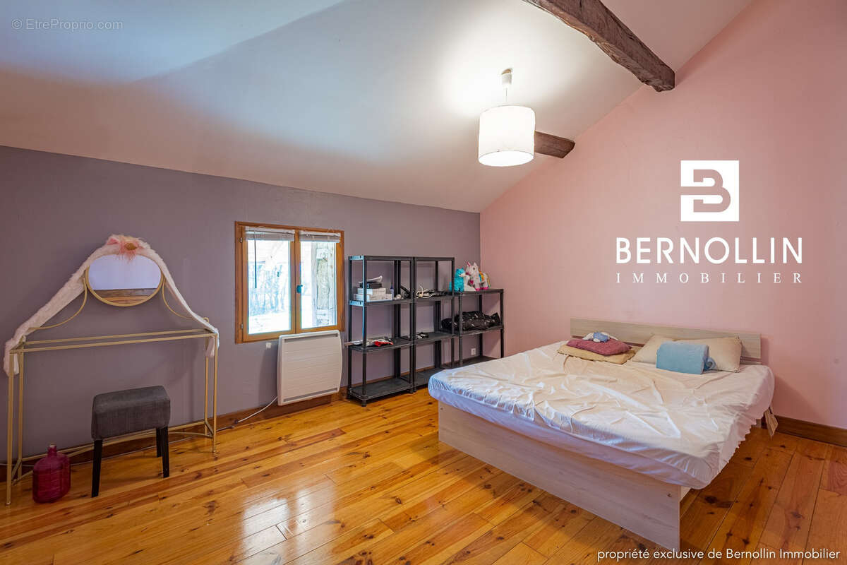 Maison à SAINT-JEAN-SUR-REYSSOUZE