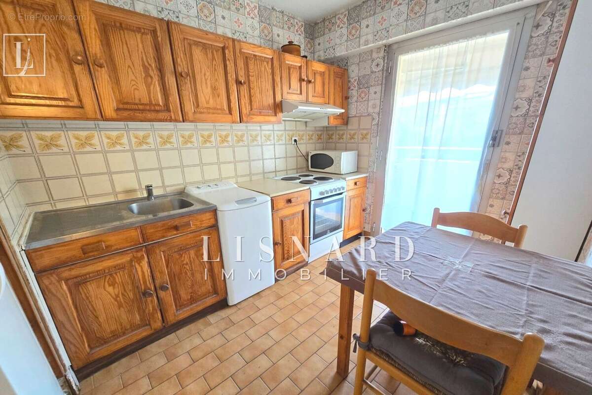 Appartement à VALLAURIS