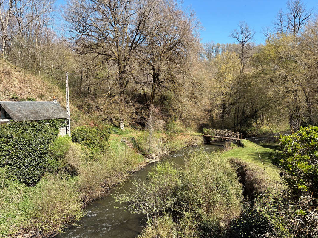 Magnifique maison en pierres aux bordes d’une rivière - photo 26