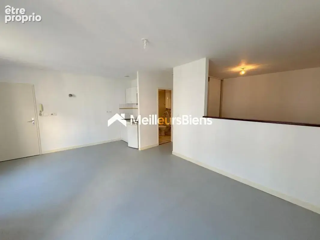 Appartement 15 pièces 300 m² à vendre à Bourg-Saint-Andeol (07700) - photo 15