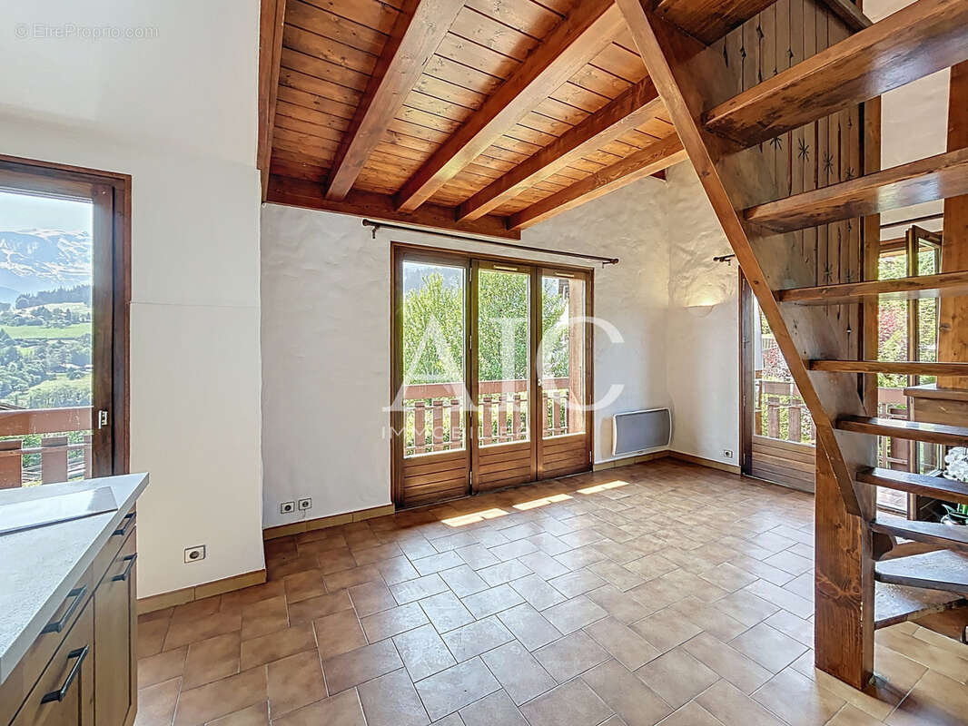 Appartement à COMBLOUX