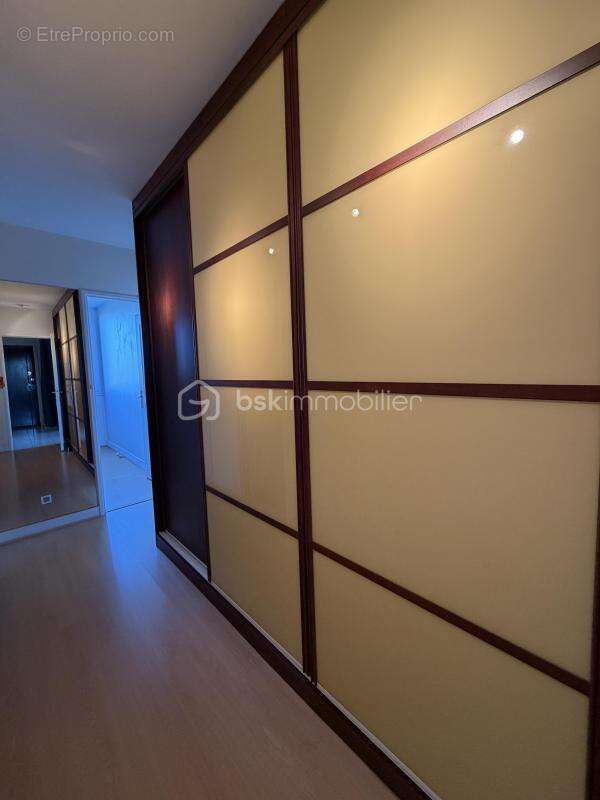 Appartement à BALLAINVILLIERS