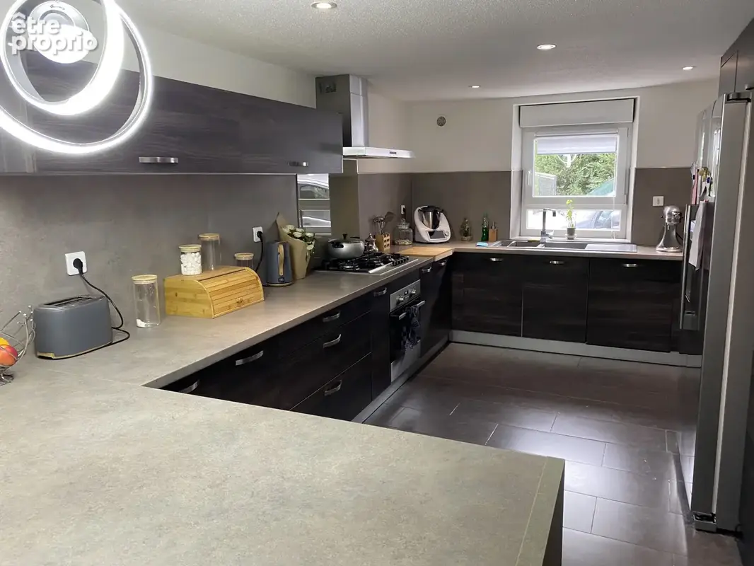 Maison 6 pièces de 150 m2 sur 5.8 ares - photo 5