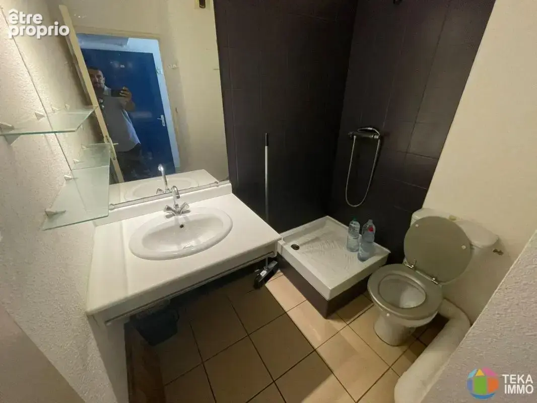 Fabien TEKA IMMO vend studio de 18m² dans la résidence Le Laureat situé au Moufia, à Saint Denis, ile de la Réunion - photo 4