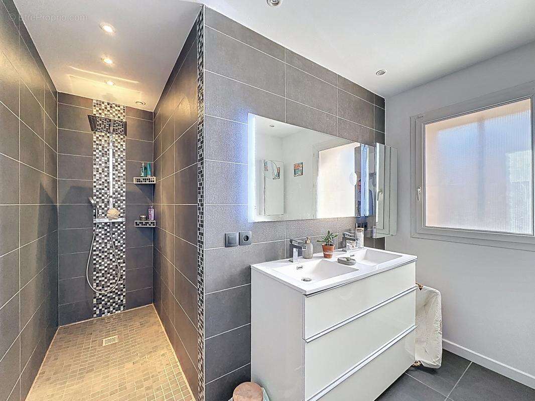 Appartement à COMMUNAY