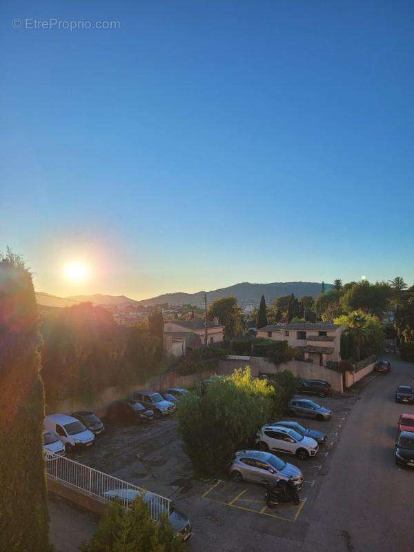 Appartement à LE CANNET