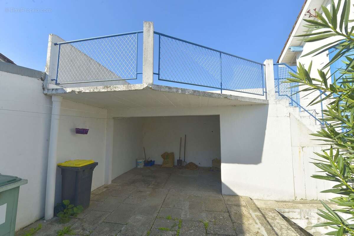 Maison à SAINT-GEORGES-DE-DIDONNE